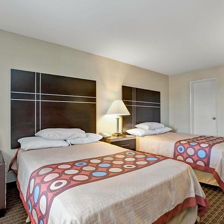 Hotel Super 8 By Wyndham Newark De Zewnętrze zdjęcie