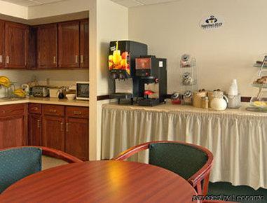 Hotel Super 8 By Wyndham Newark De Restauracja zdjęcie