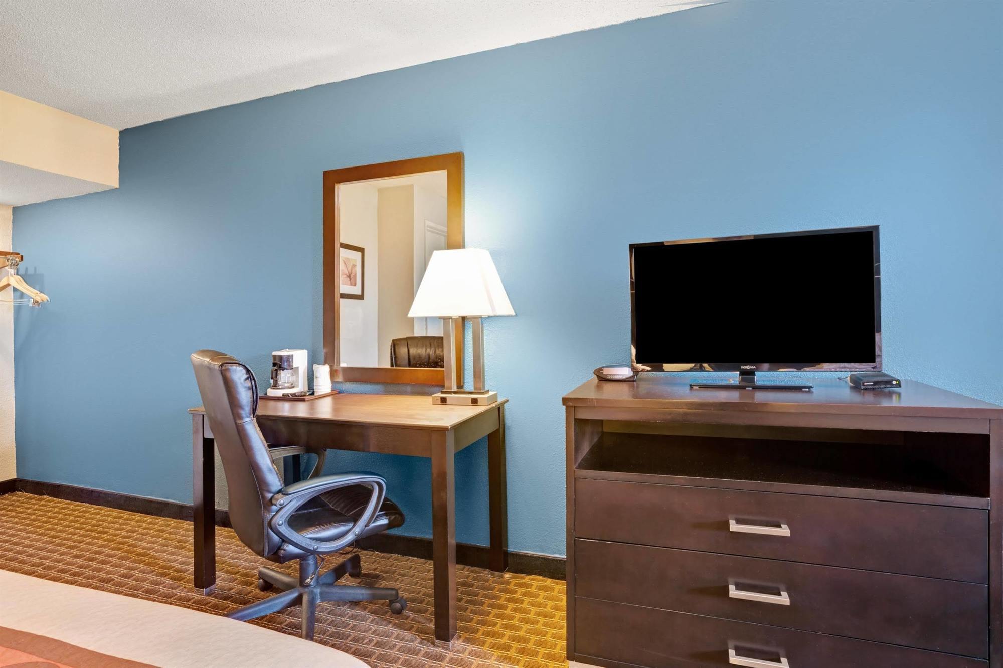 Hotel Super 8 By Wyndham Newark De Zewnętrze zdjęcie