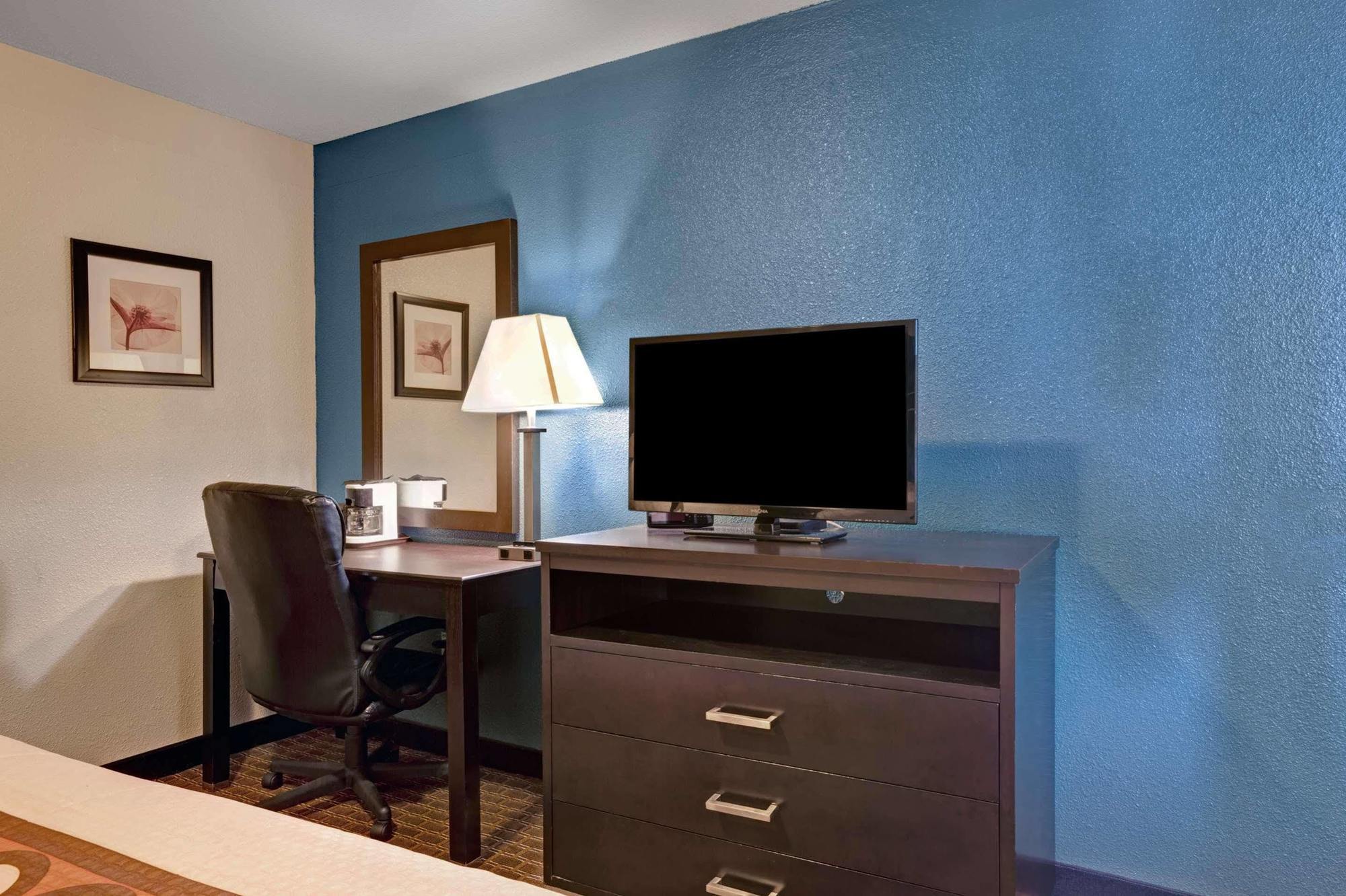 Hotel Super 8 By Wyndham Newark De Zewnętrze zdjęcie