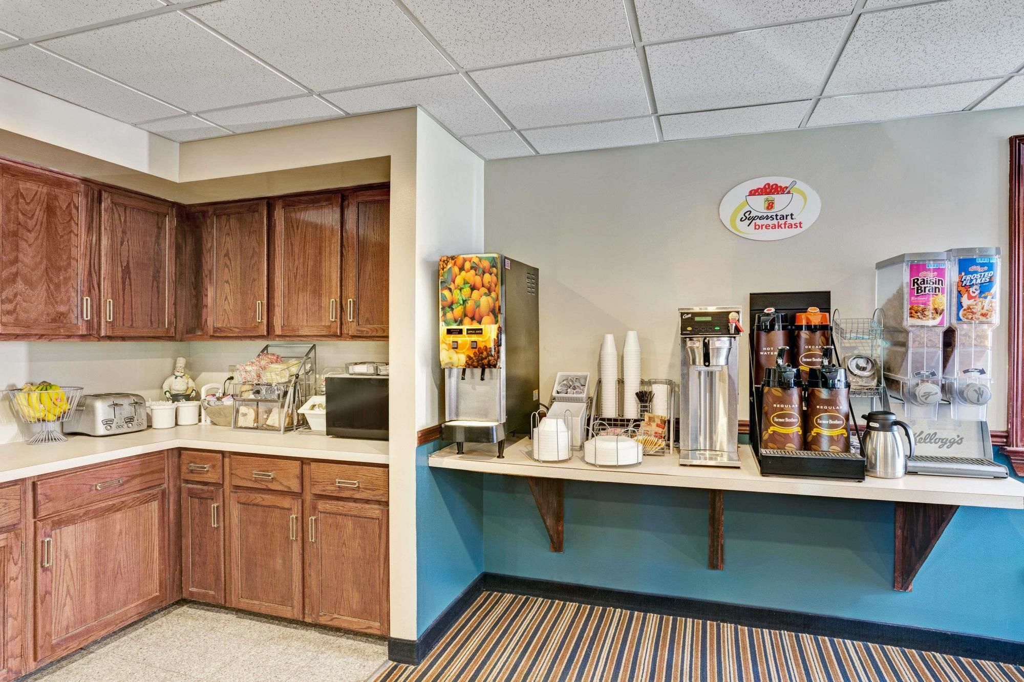 Hotel Super 8 By Wyndham Newark De Zewnętrze zdjęcie